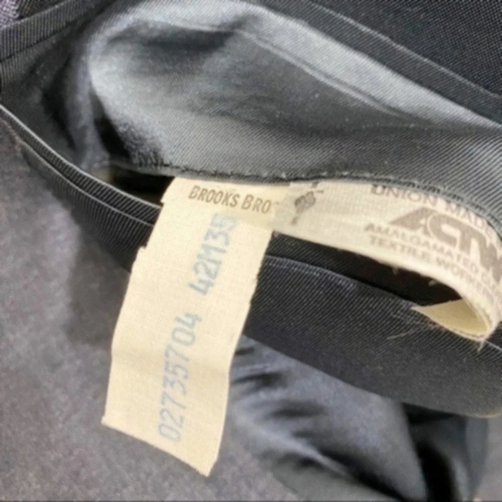 Brooks Brother men’s Navy Suit Jacket Size 42